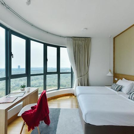Teega Suites By Subhome Nusajaya  Esterno foto