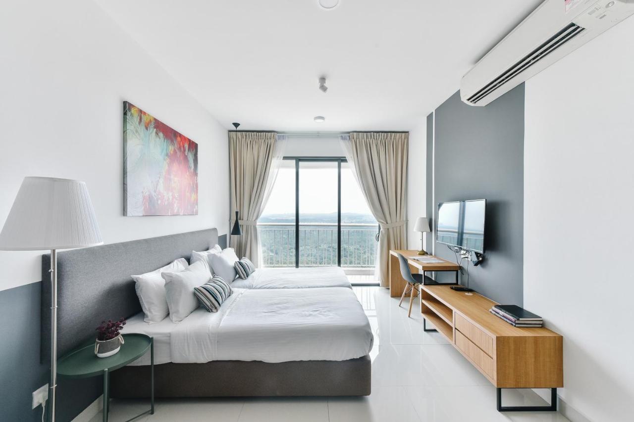 Teega Suites By Subhome Nusajaya  Esterno foto