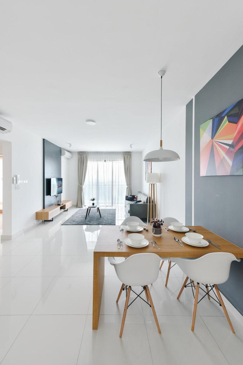 Teega Suites By Subhome Nusajaya  Esterno foto