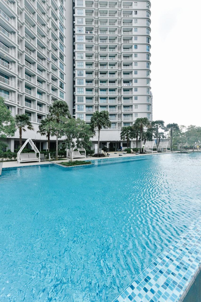 Teega Suites By Subhome Nusajaya  Esterno foto